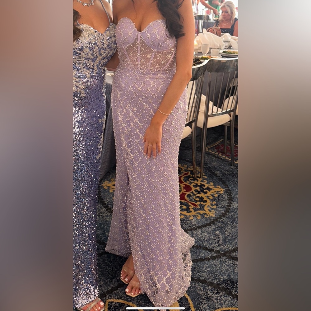 Elegant Lavender Strapless Evening Gown